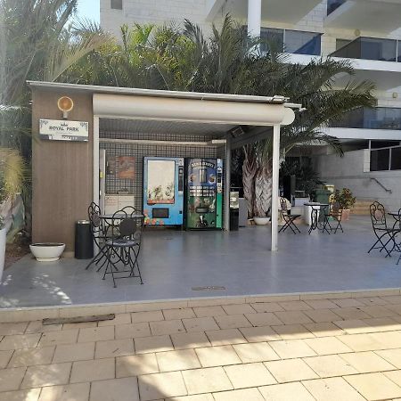 Royal Park Eilatアパートメント エクステリア 写真